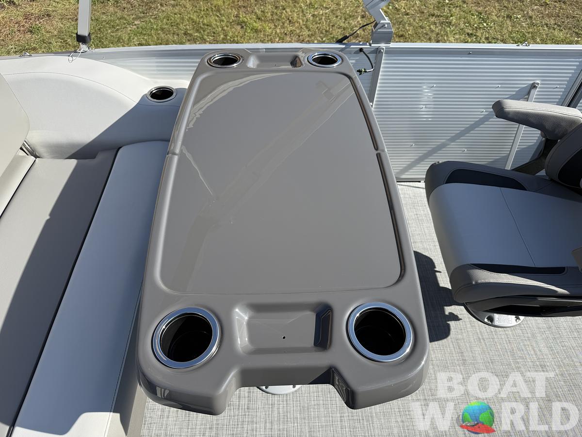 2026 Princecraft Vectra 23 RL SS Swingback Pontoon & Mercury 4-Stroke EFI