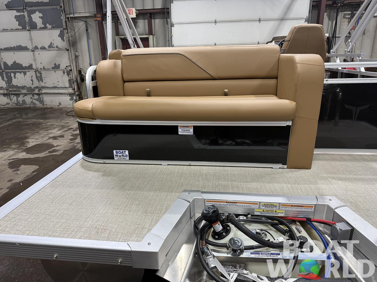 2026 Tahoe Pontoons Sport 2180 Cruise Rear Bench (CRB) 