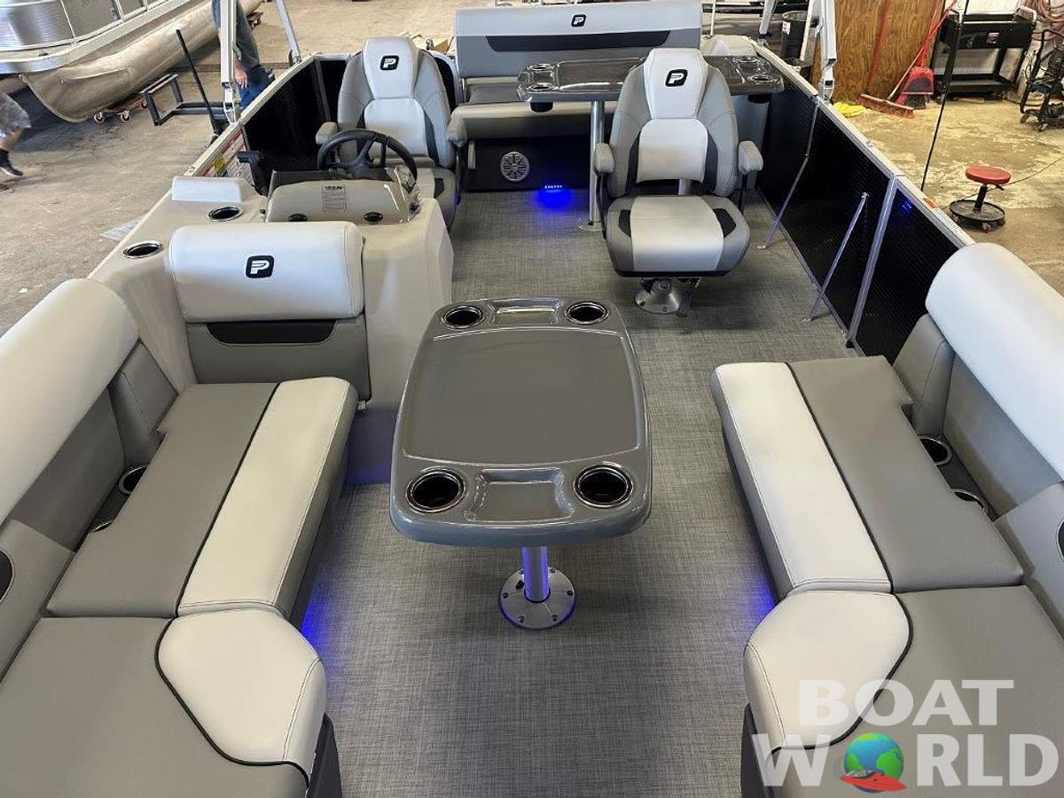 2025 Princecraft Vectra 21 RL SS Swingback Pontoon & Mercury 4-Stroke EFI