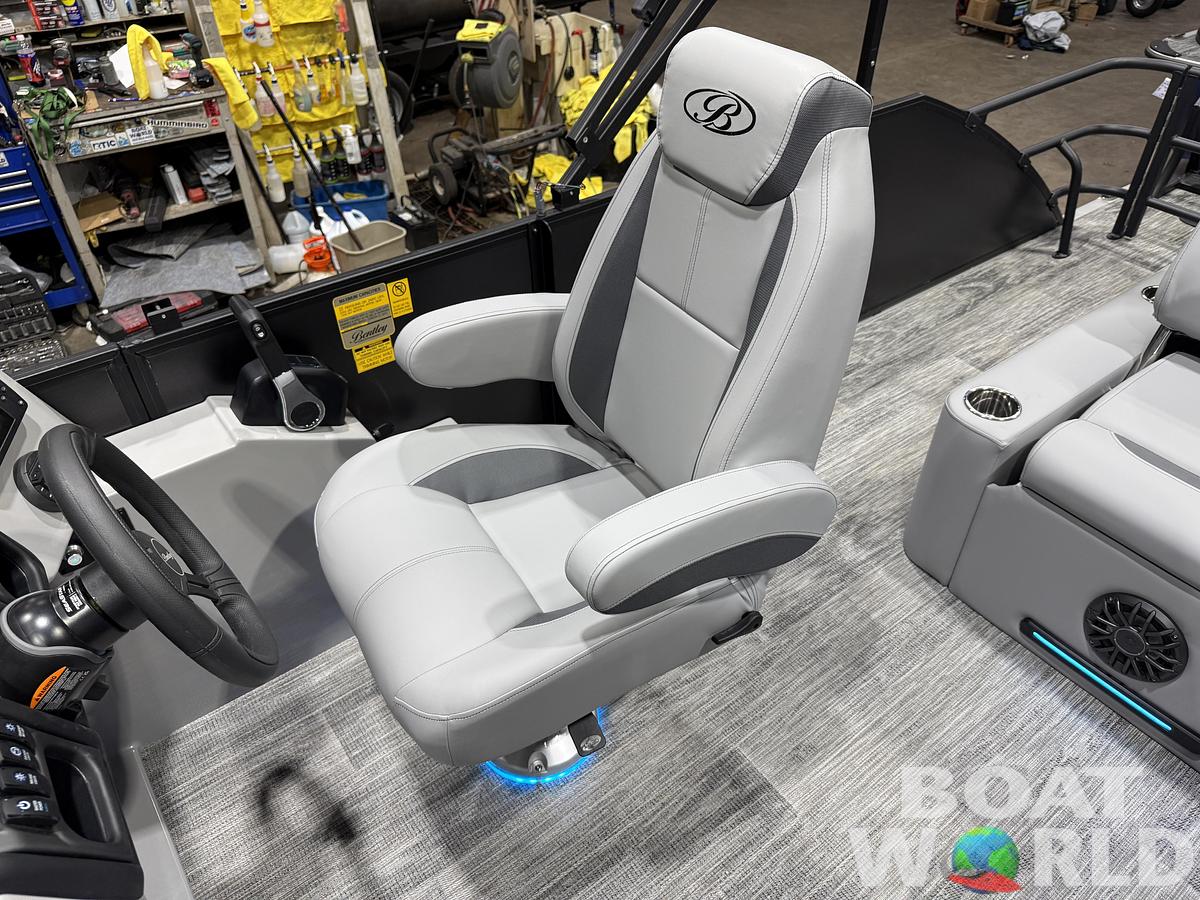 2027 Bentley Legacy 223 Swingback Tritoon $54995