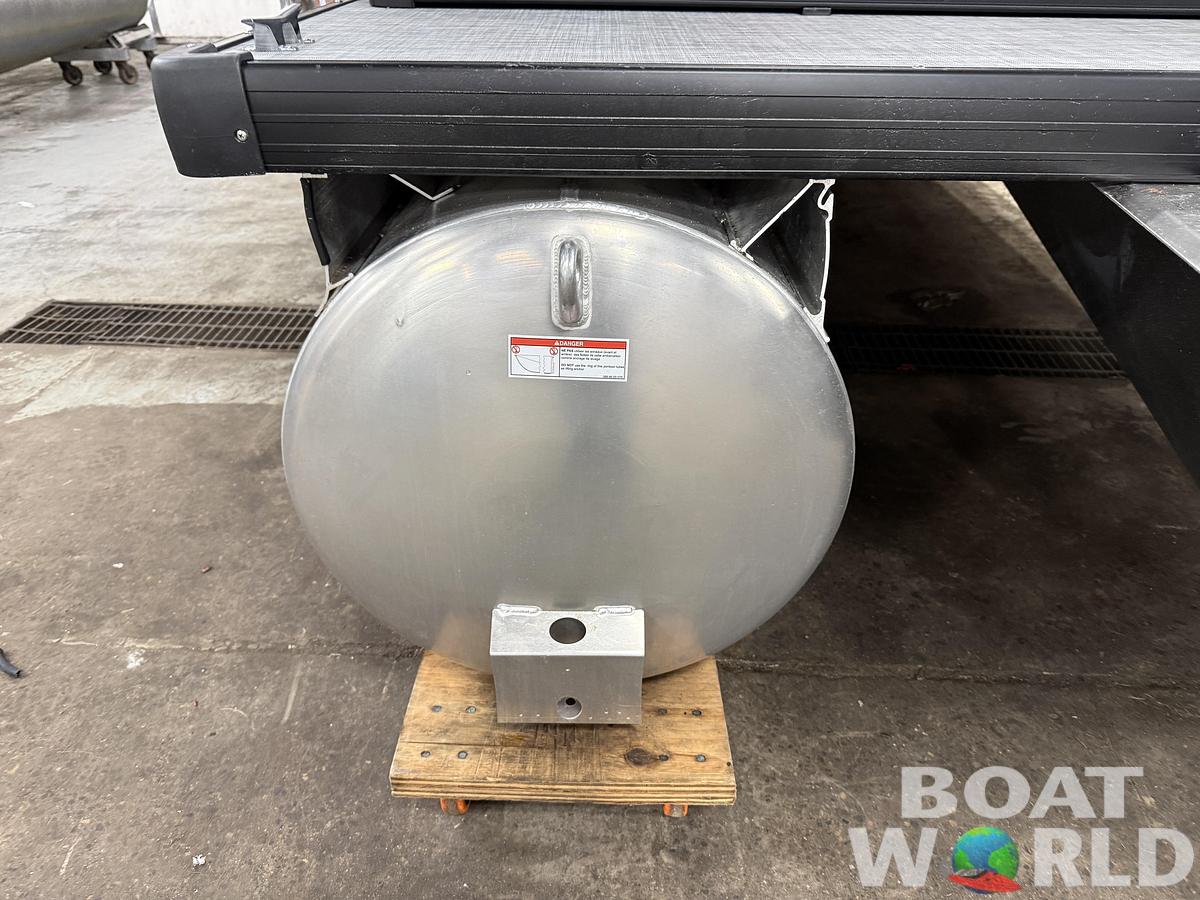 2026 Princecraft Vectra 23 RL Dinette Swingback Pontoon