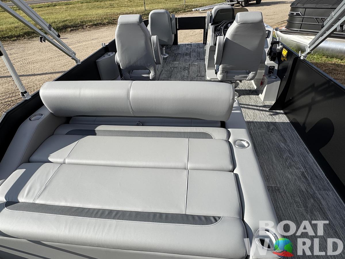 2026 Bentley Pontoons Forward Fish 220 Swingback