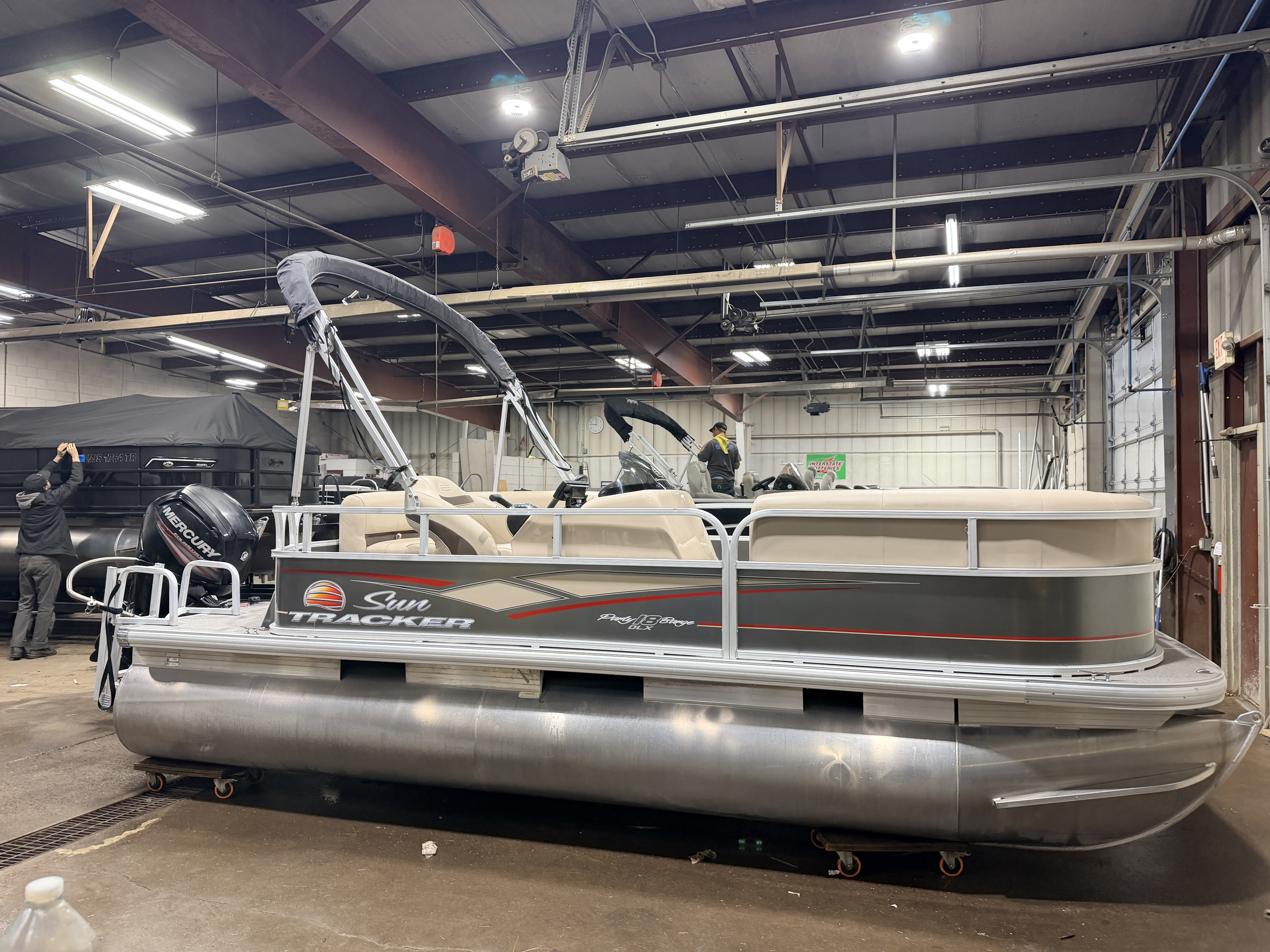 Used 2019 Sun Tracker Party Barge 18 DLX & 75HP Mercury 4Stroke -$21,995