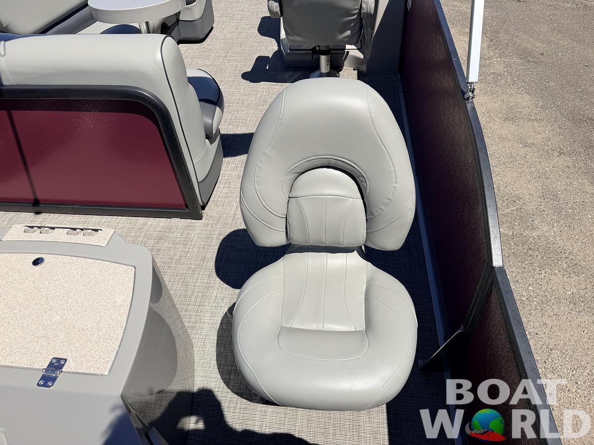 Used 2016 Premier 220 Explorer
