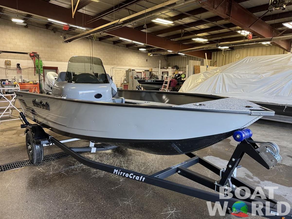 2025 Mirrocraft F167 Side Console & Honda 60HP 4-Stroke EFI