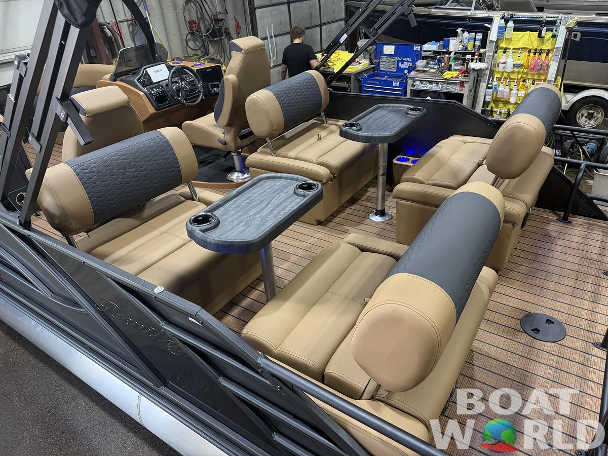 2026 Bentley Elite 223 Quad Swingback QSB Tritoon $64995