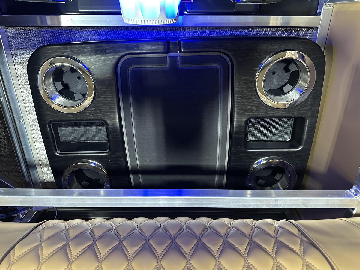 2025 Tahoe Pontoons Cascade 2385 Elite Tritoon & 225HP