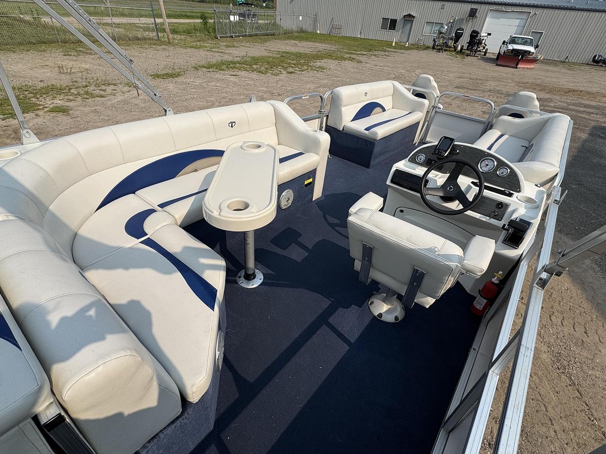Used 2008 Tahoe Pontoons 24 Bow Fish Pontoon