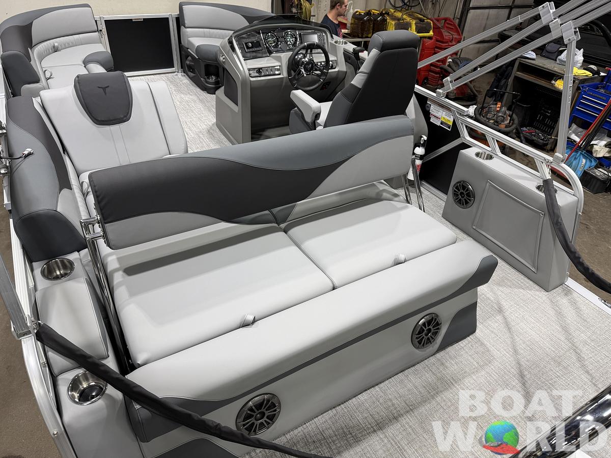 2026 Tahoe Pontoons LTZ 1985 Cruise Rear Bench (CRB) 