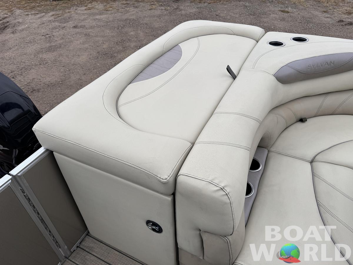 Used 2018 Sylvan Mirage 820 Cruise