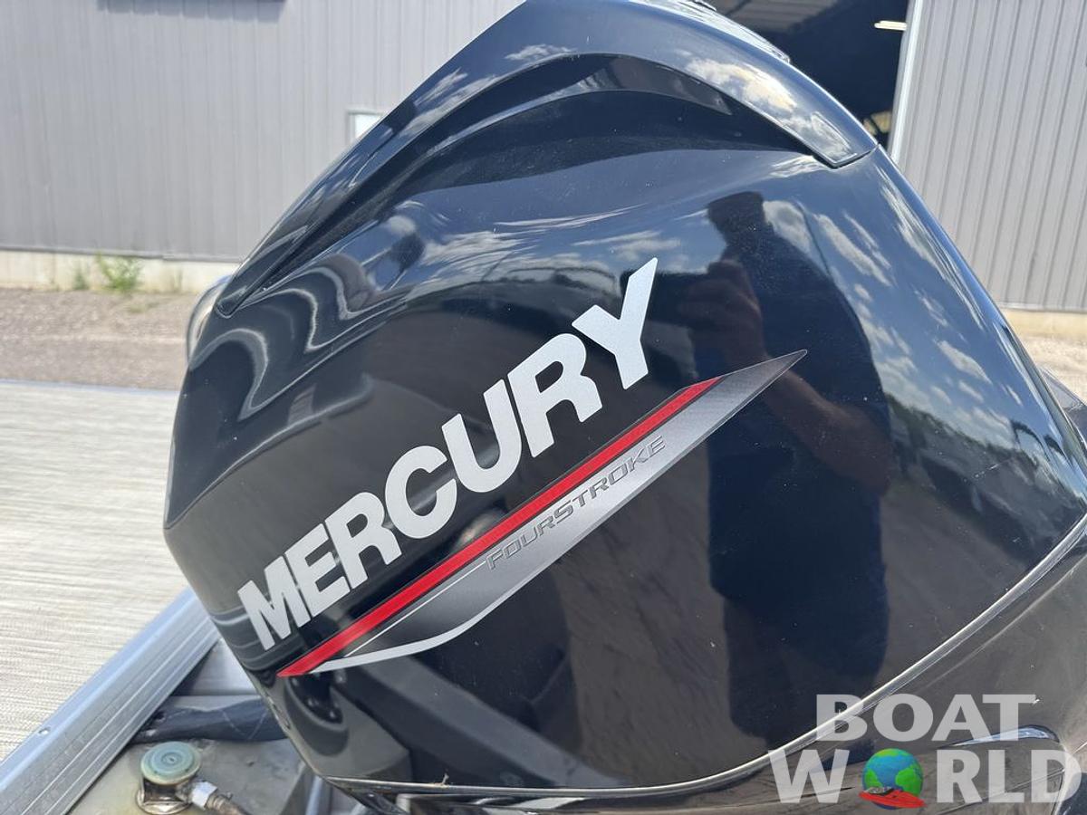 Used 2020 Princecraft Vectra 19 Pontoon