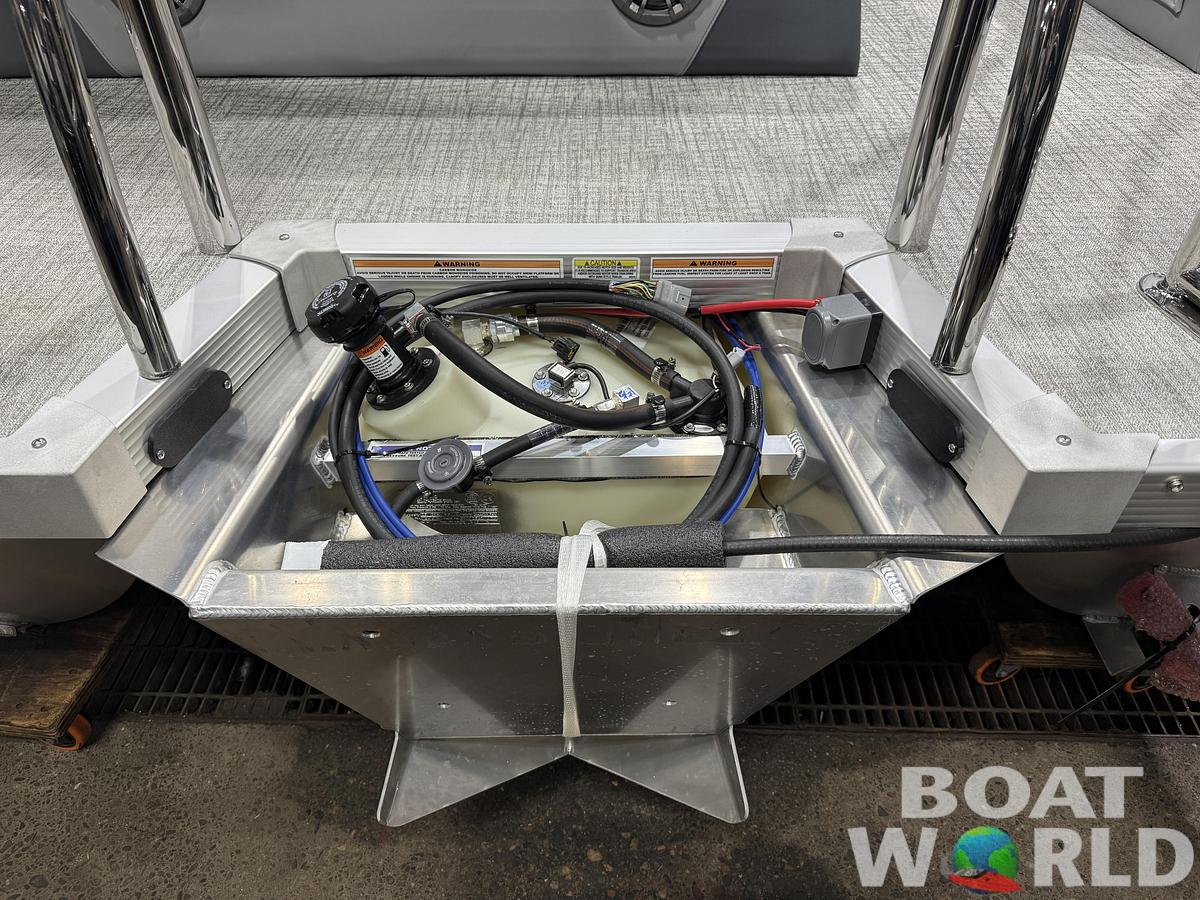 2026 Tahoe Pontoons LTZ 1985 Cruise Rear Bench (CRB) 