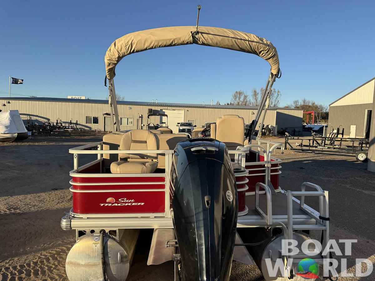 Used 2020 Sun Tracker Fishin Barge 20 DLX Pontoon