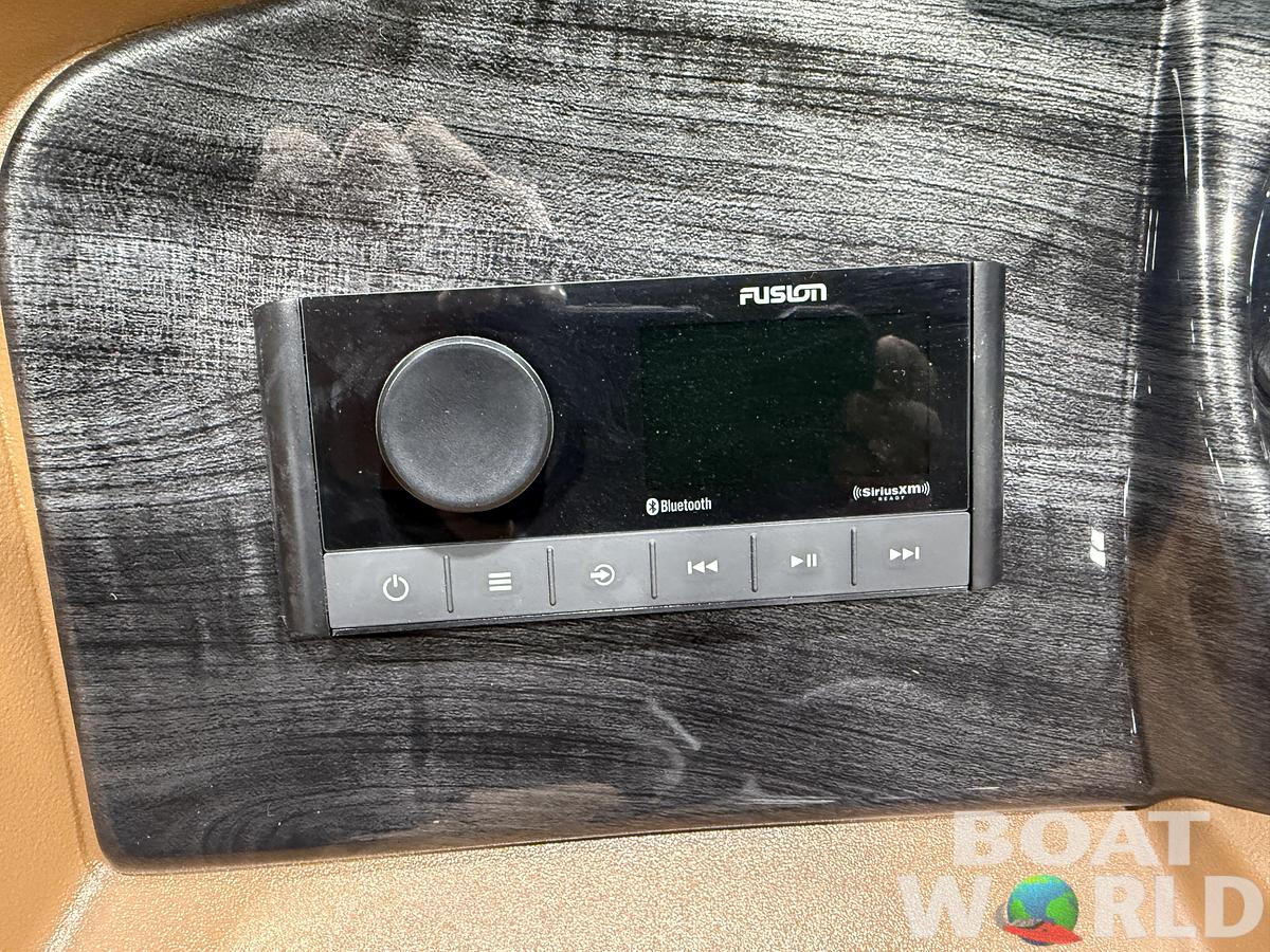 2026 Tahoe Pontoons LTZ 2185 Cruise Rear Bench (CRB) 