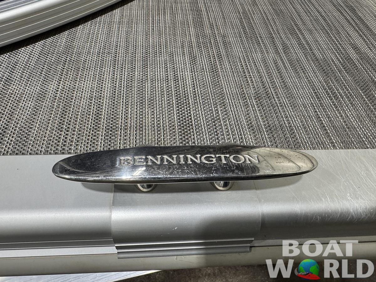 Used 2021 Bennington 22 SX Pontoon