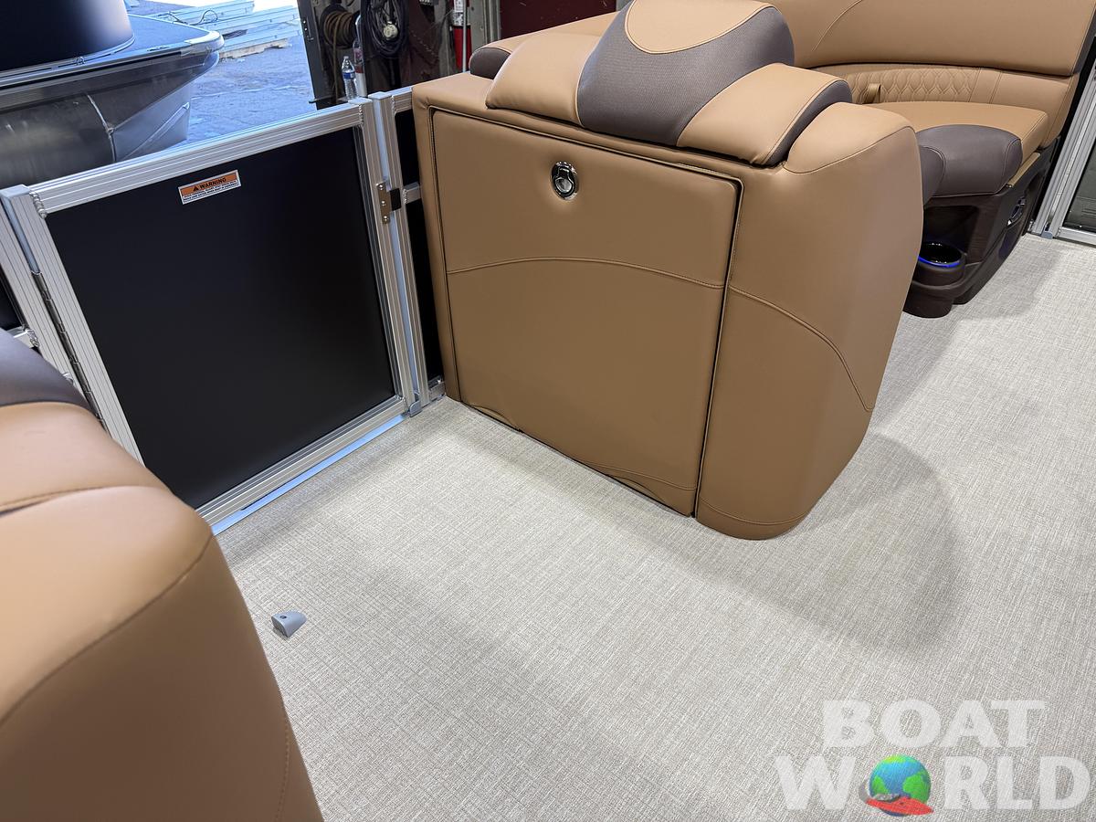 2027 Tahoe LTZ VRB Swingback Tritoon & Honda $53995