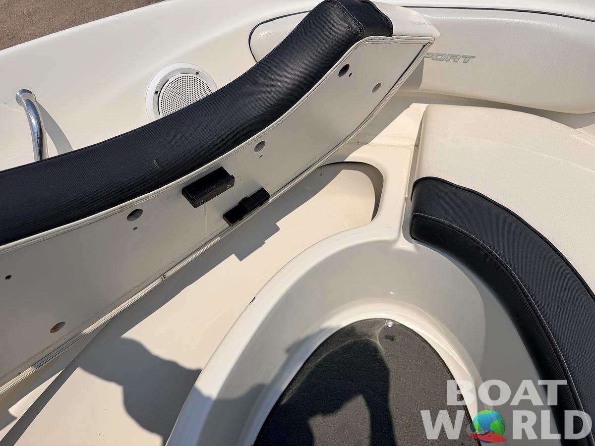 Used 2012 Sea Ray 205 Sport & 220HP 4.3L Mercruiser MPI with Tandem Axle Trailer -$15,995