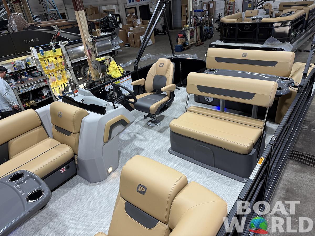 2027 Princecraft Vectra 23 RL Dinette Swingback $36,995