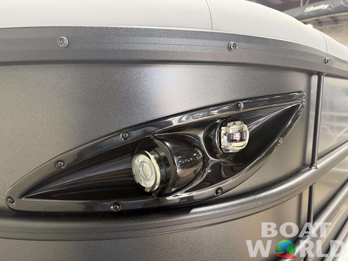 2027 Bentley Legacy 220 Navigator Quad Lounge Pontoon $42995