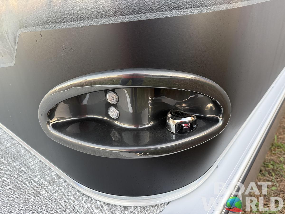 2026 Tahoe Pontoons Sport 2180 Swingback (VRB) 