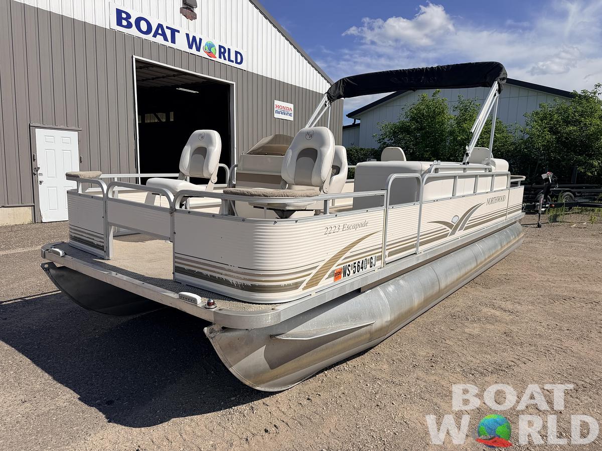 Used 2002 Northwoods 2223 Escapade & 40HP Mercury Bigfoot 4Stroke -$13,995