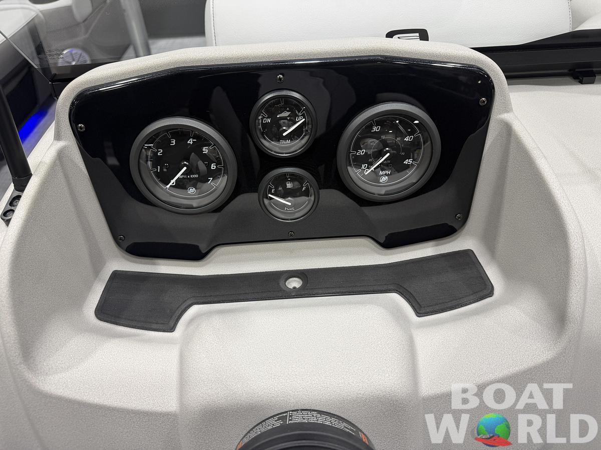 2026 Princecraft Vectra 23 RL SS Swingback Pontoon 