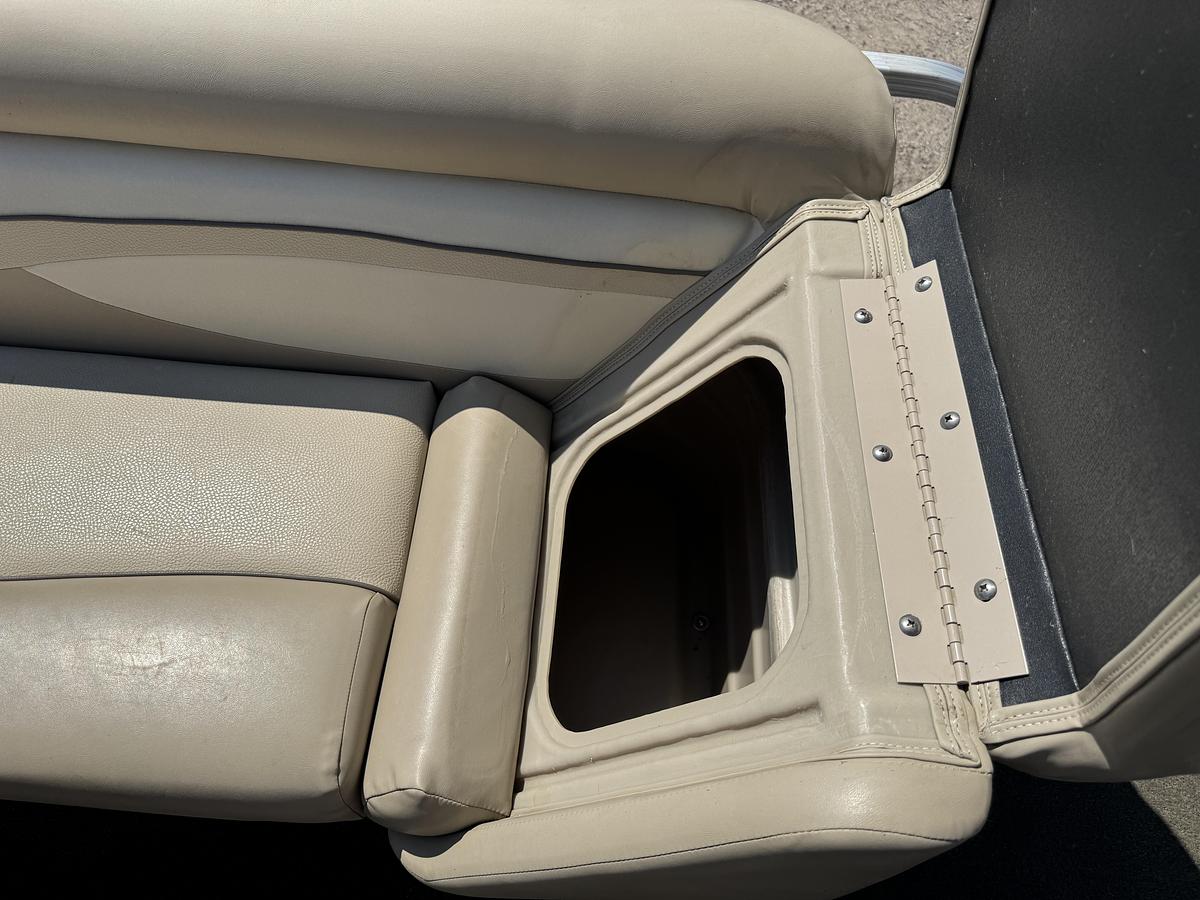 Used 2013 Bennington 17SF