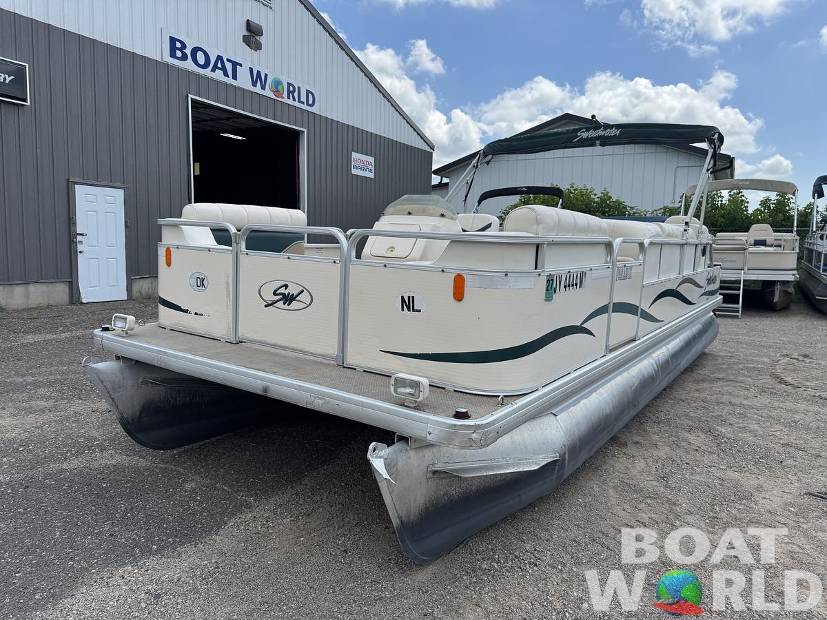 Used 2004 Sweetwater 2222 DF Pontoon WITH SEA LEGS