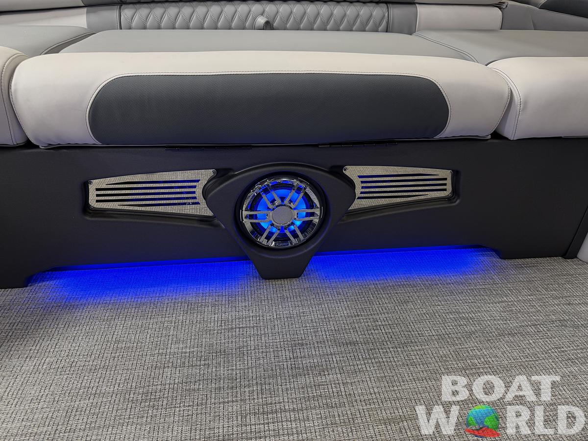 2025 Tahoe Pontoons Cascade 2385 Quad Lounge Shift Flip Tritoon & Honda 4-Stroke EFI