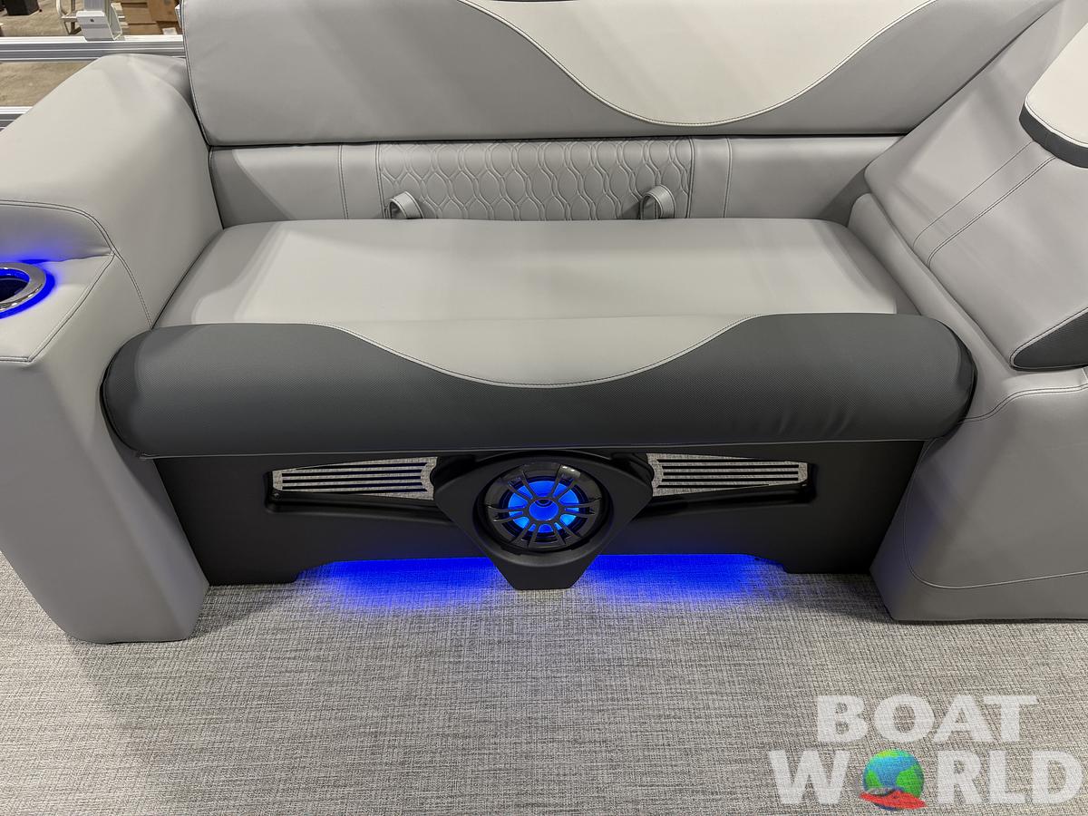 2025 Tahoe Pontoons LTZ 2385 Elite Cruise Tritoon & Honda 4-Stroke EFI