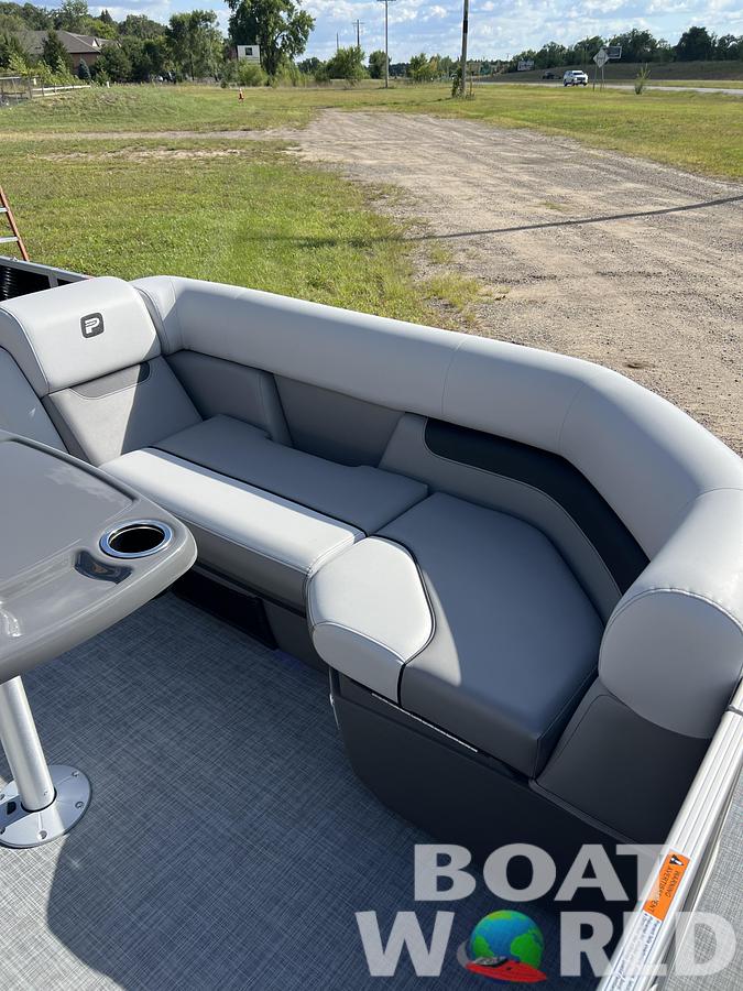 2026 Princecraft Vectra 23 RL SS Swingback Pontoon & Mercury 4-Stroke EFI