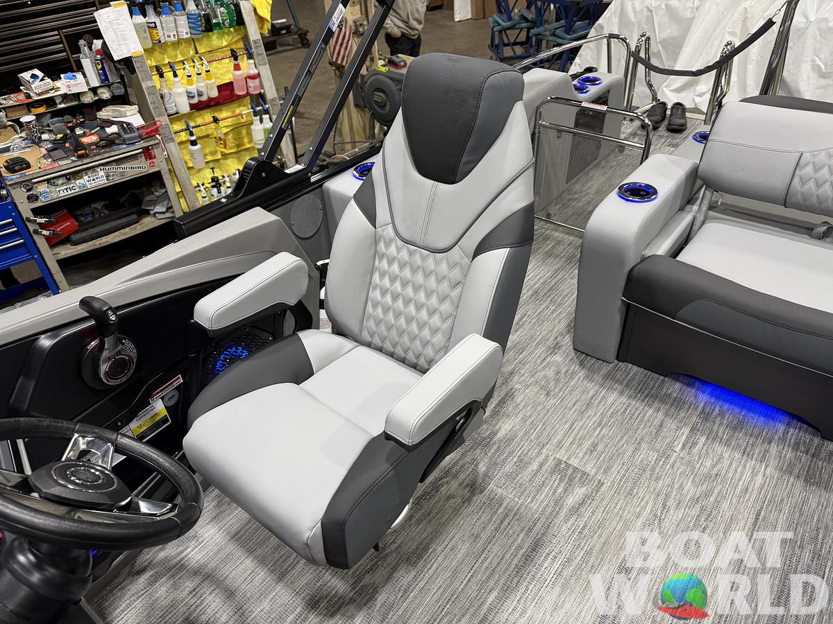 2026 Tahoe Pontoons Cascade 2385 Swingback (VRB) Tritoon