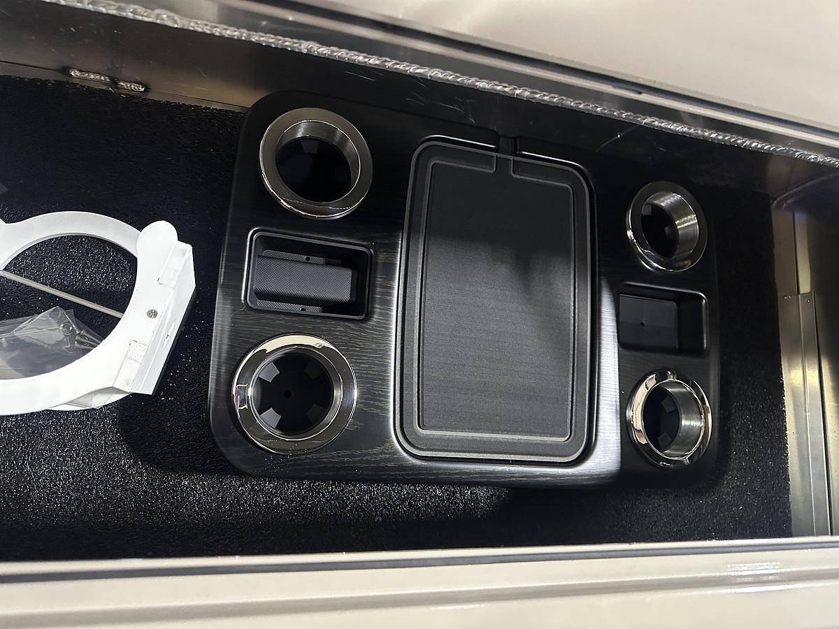 2025 Tahoe Pontoons Grand Tahoe 2585 Quad Lounge Windshield Tritoon & Mercury 400HP V10