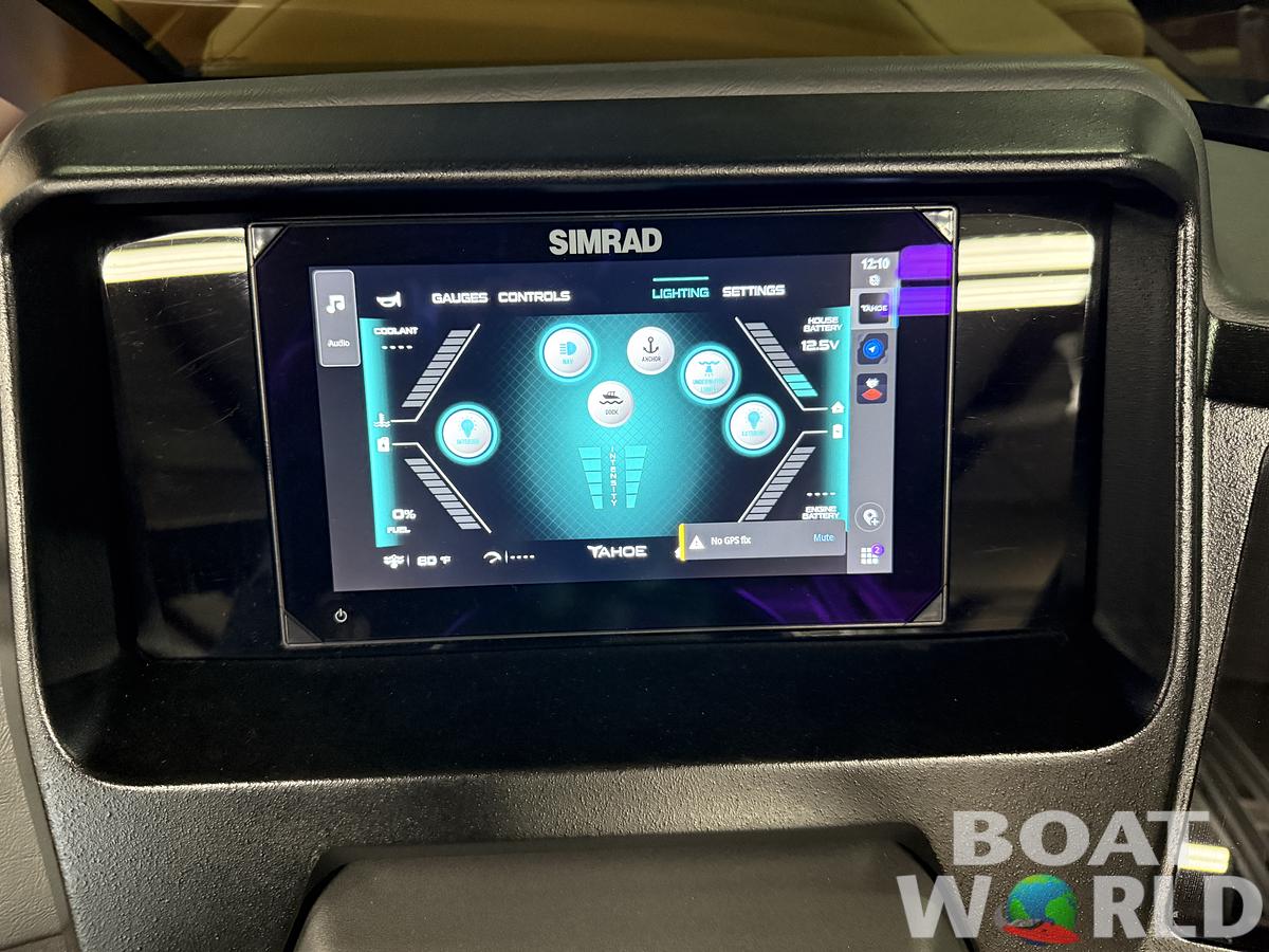 2025 Tahoe Pontoons Cascade 2385 Quad Lounge Shift Windshield Tritoon & 225HP 4-Stroke EFI