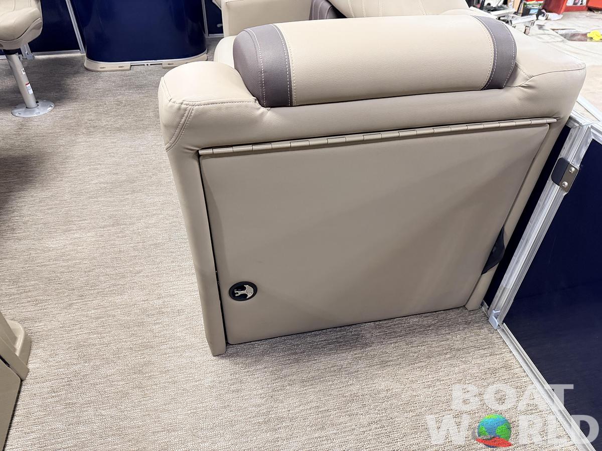 Used 2022 Sylvan  Mirage 820 Fish & Cruise