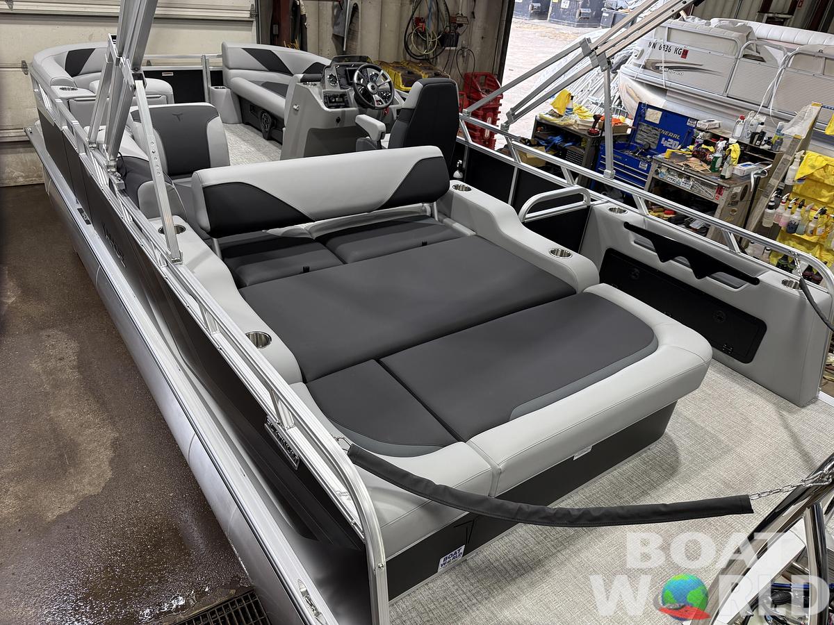 2027 Tahoe Sport VRB 2385 Swingback SE & 140HP $41995