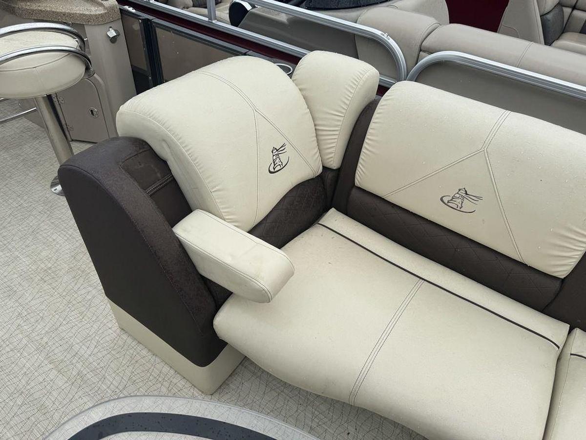 Used 2018 Misty Harbor Boats Skye SR S-2385SE Pontoon