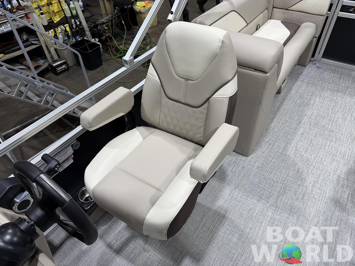 2026 Tahoe Pontoons Sport 2180 Quad Lounge
