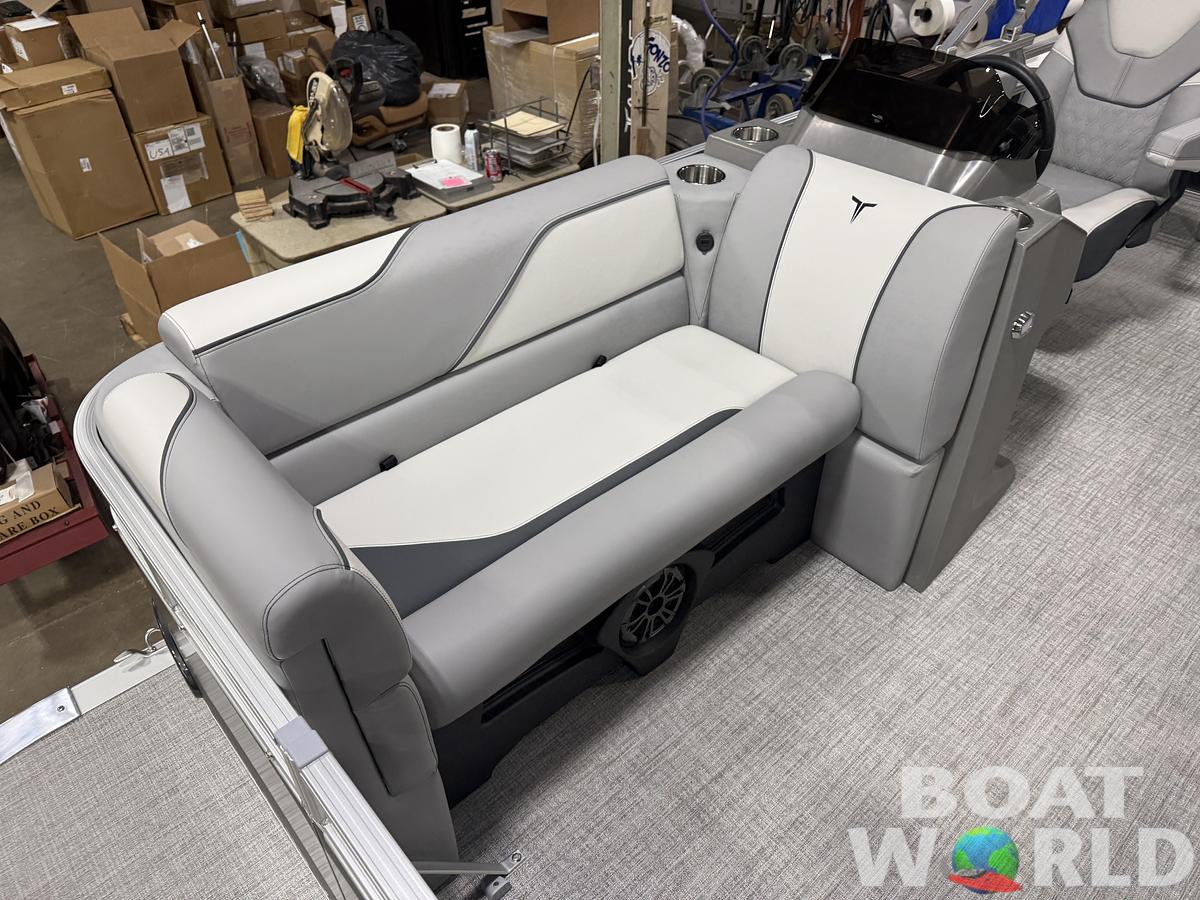 2026 Tahoe Pontoons Sport 2180 Swingback (VRB) 