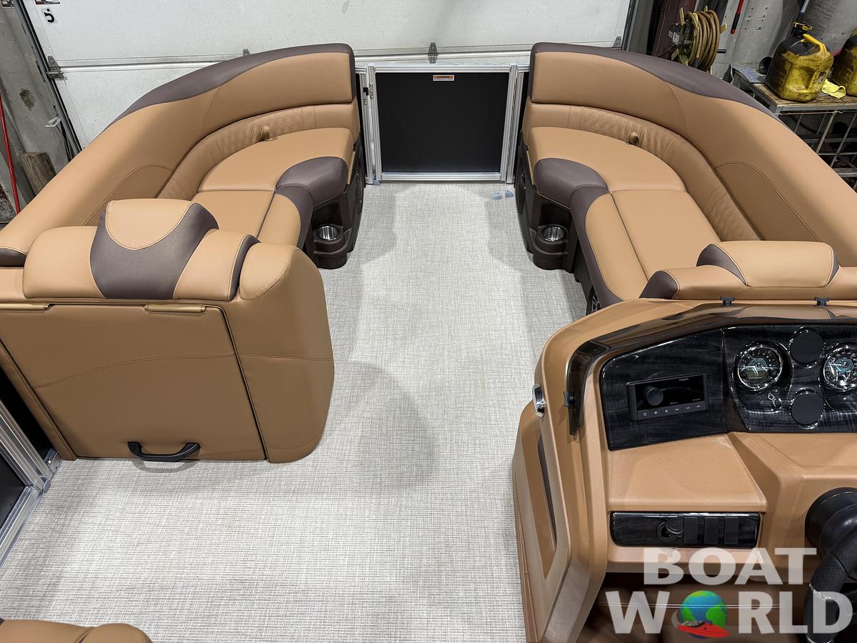 2027 Tahoe LTZ 2385 VRB SE Swingback Pontoon $42995