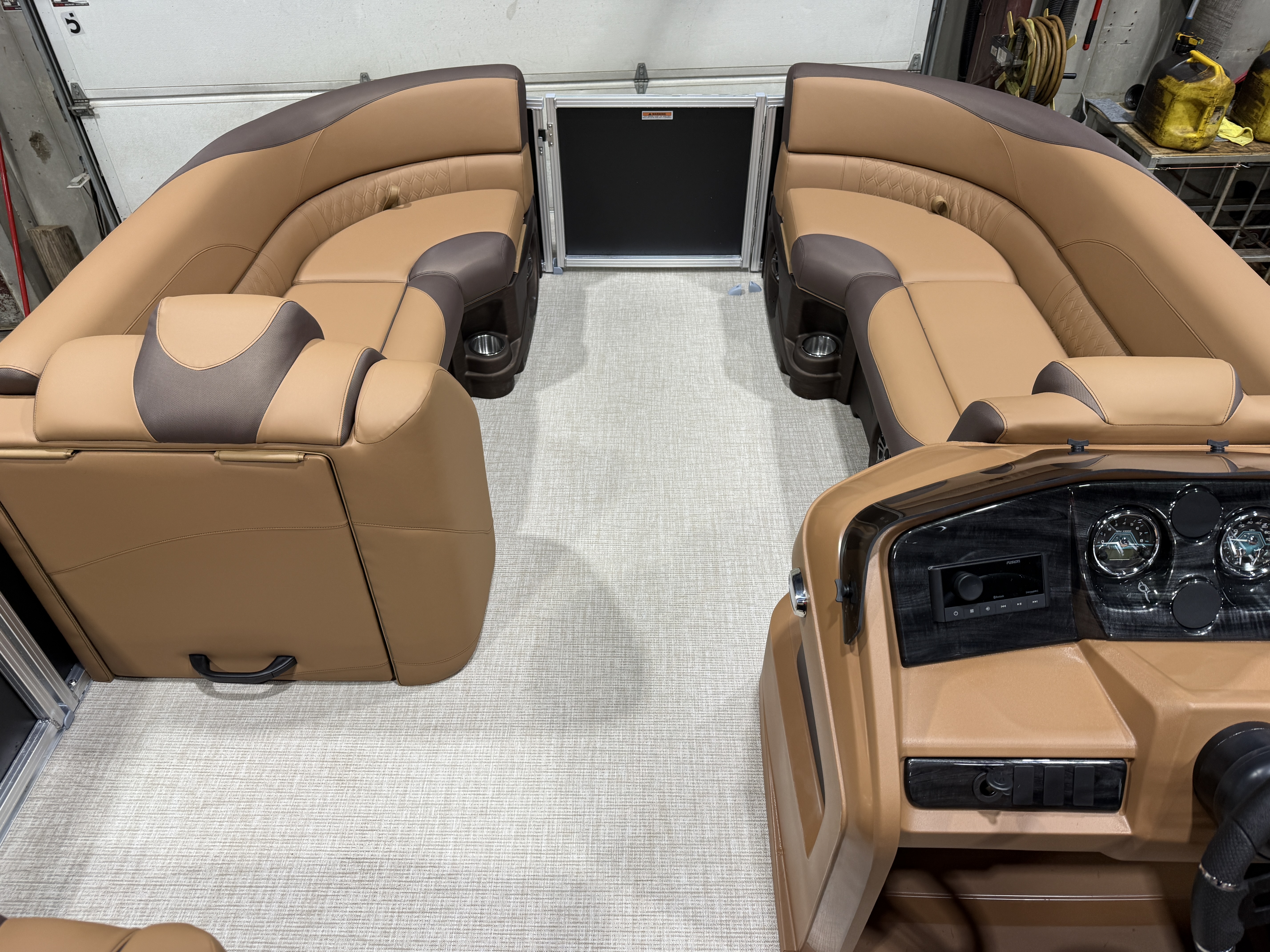 2027 Tahoe LTZ 2385 VRB SE Swingback Pontoon $42995
