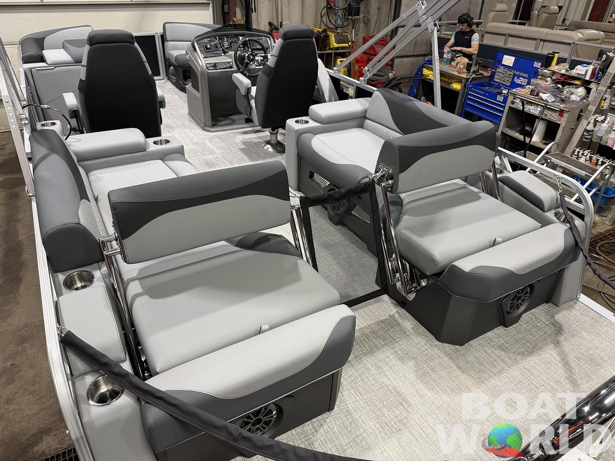 2026 Tahoe Pontoons LTZ 2385 Quad Lounge Shift SS 
