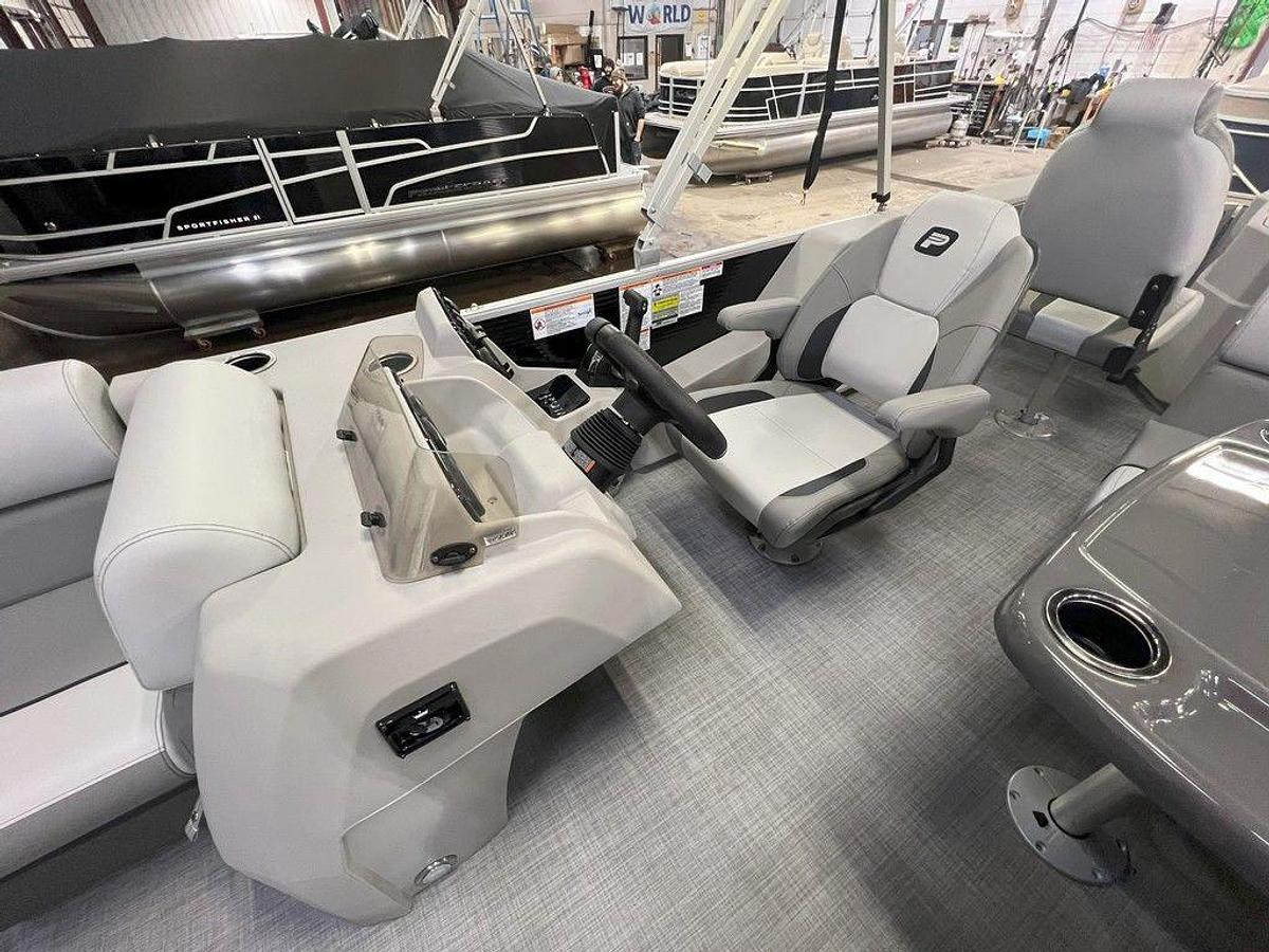 2025 Princecraft 21 Sportfisher 4-S Quad Fish Pontoon & Mercury 4-Stroke EFI