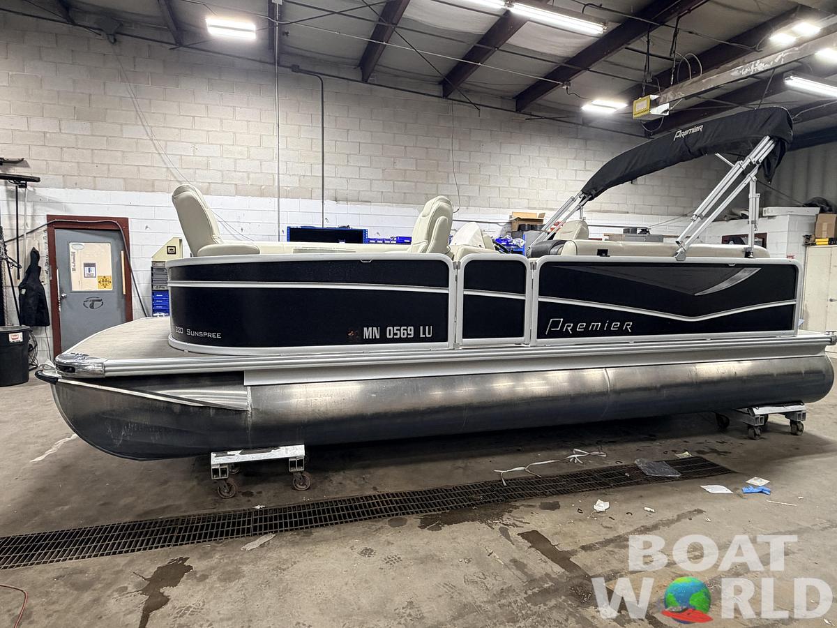 Used 2018 Premier 220 SunSpree