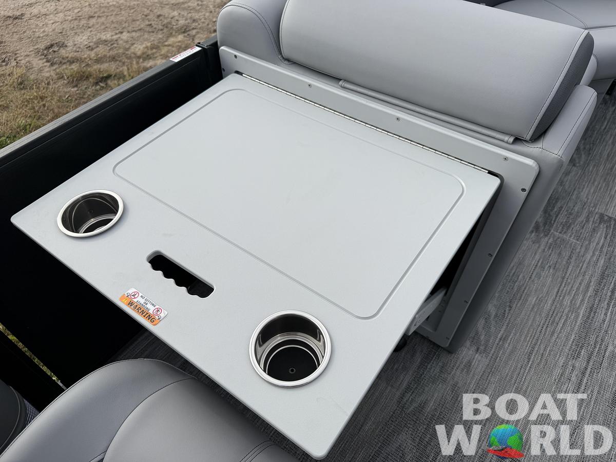 2026 Bentley Pontoons Legacy 200 Swingback Pontoon