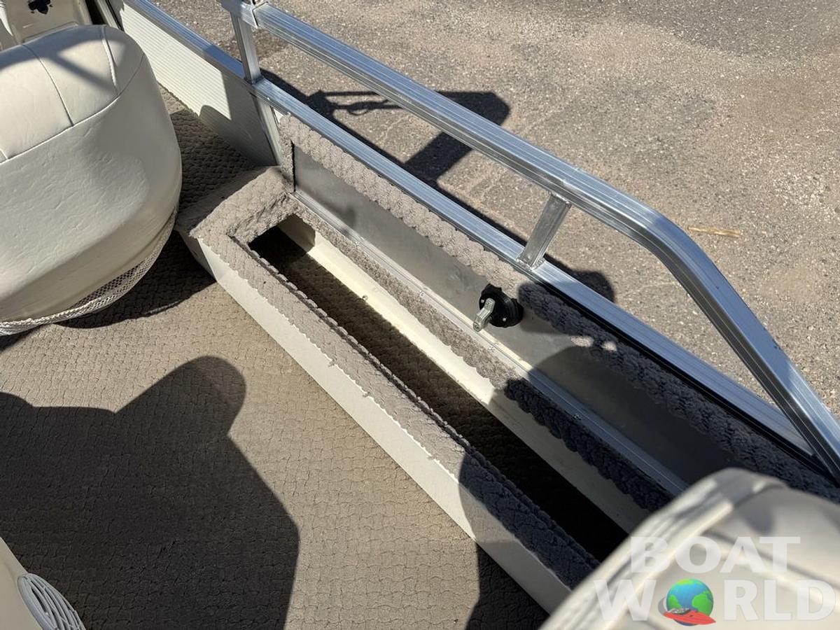 Used 2005 Lowe SunCruiser Trinidad 204