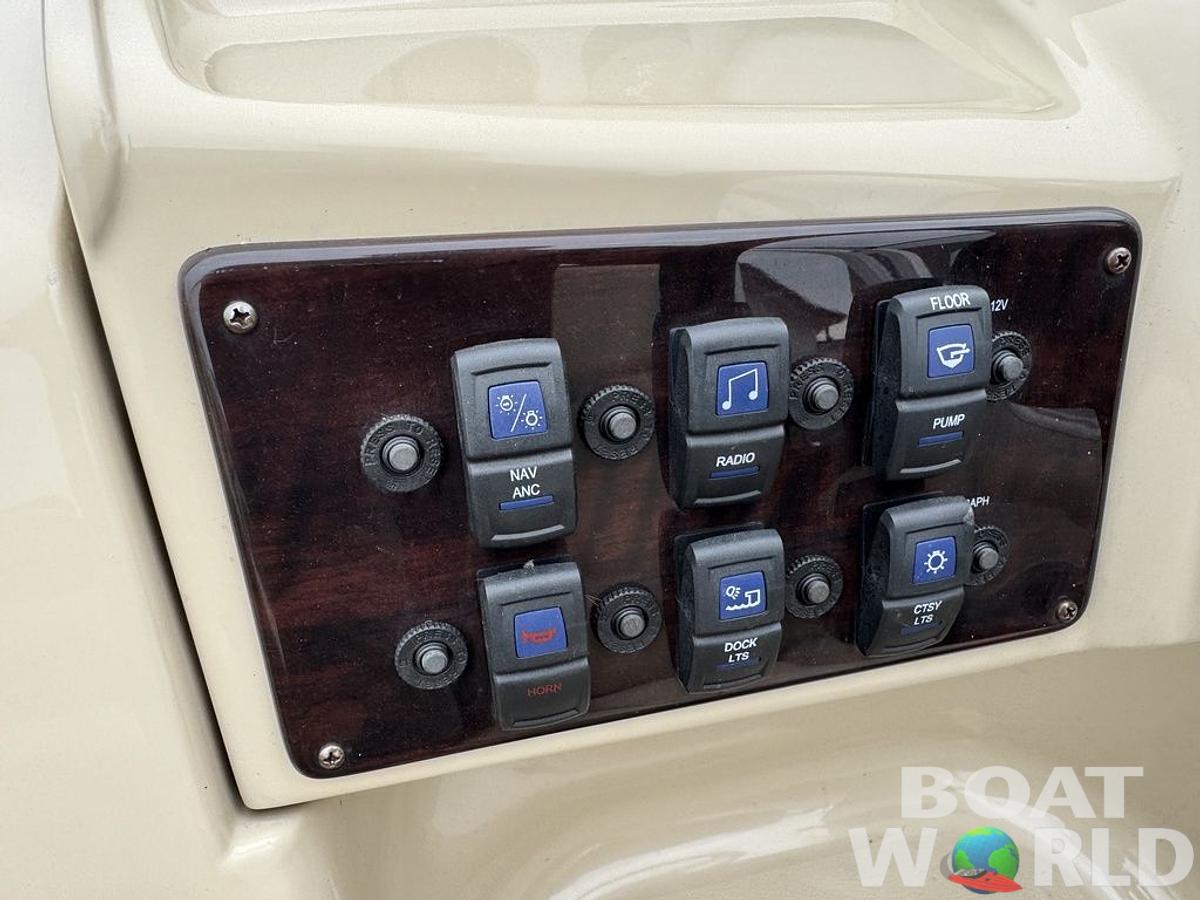 Used 2017 Sylvan 820 Cruise-n-Fish Pontoon