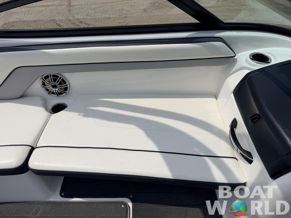 Used 2016 Yamaha AR192 Jet Boat 210HP Supercharged 1.8L & Single Axle Trailer -$29,995