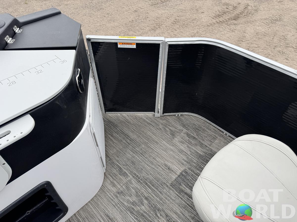 Used 2021 Sweetwater  2086 FX Pontoon