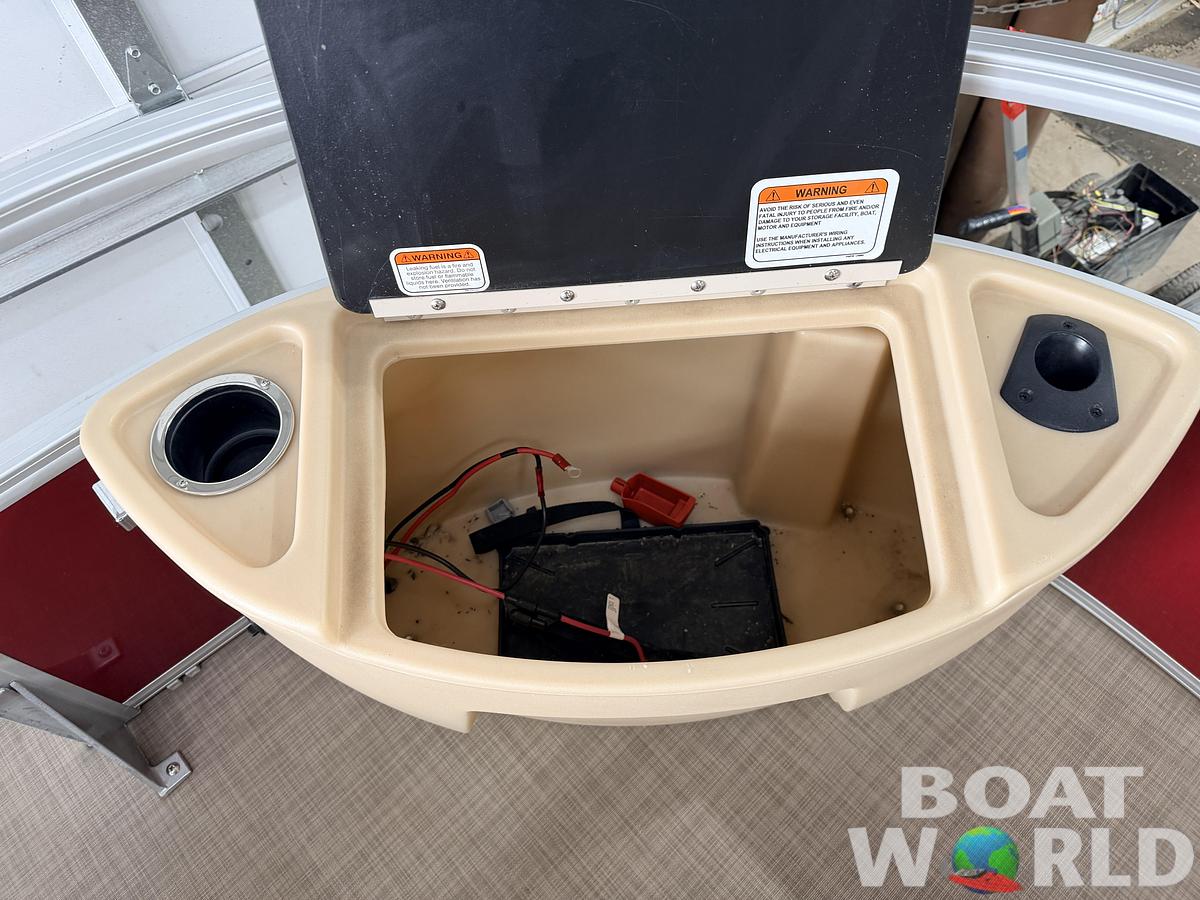 Used 2019 Sun Tracker  Fishin Barge 22 DLX XP3 Tritoon & 150HP Mercury 4Stroke - $39,995